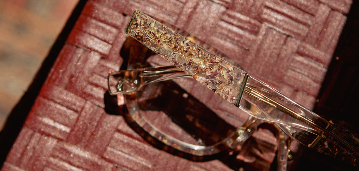 Shwood Ana Stabilized Champagne Flower