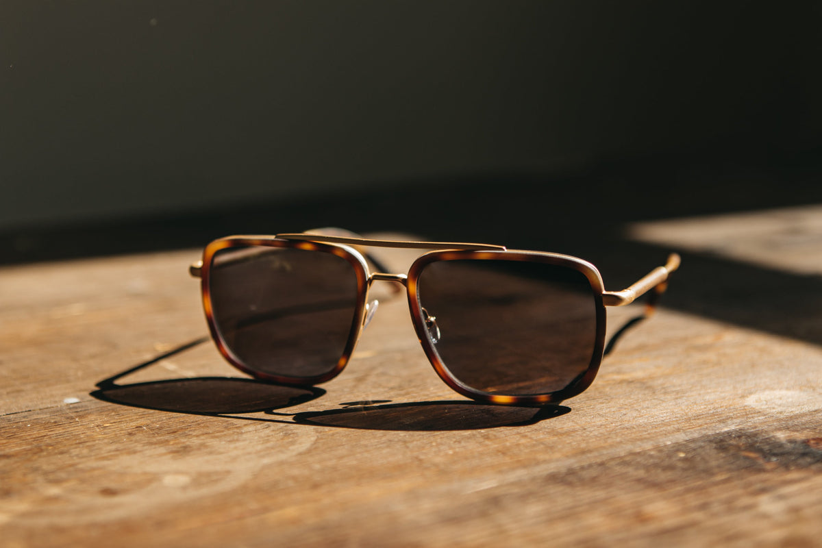 Shwood Grant Matte Brindle & Matte Gold with Walnut