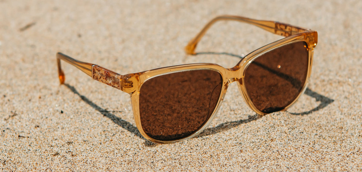 Shwood Mckenzie Butter with Rose Flower
