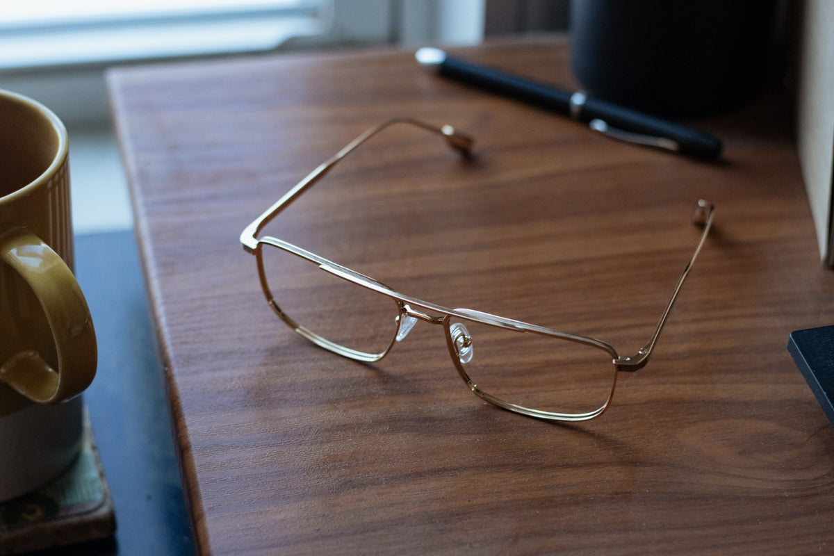 Shwood Vaughn Gold & Walnut
